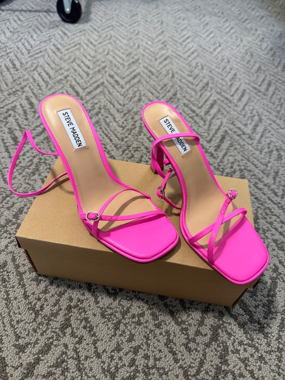 Steve Madden Neon Pink Strappy Square-Toe Heels - Picture 8 of 12